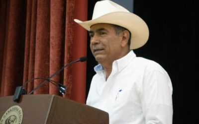 Existe un rezago de 100 mil cabezas de ganado por el cierre de la frontera con EU por el gusano barrenador: Juan Ochoa